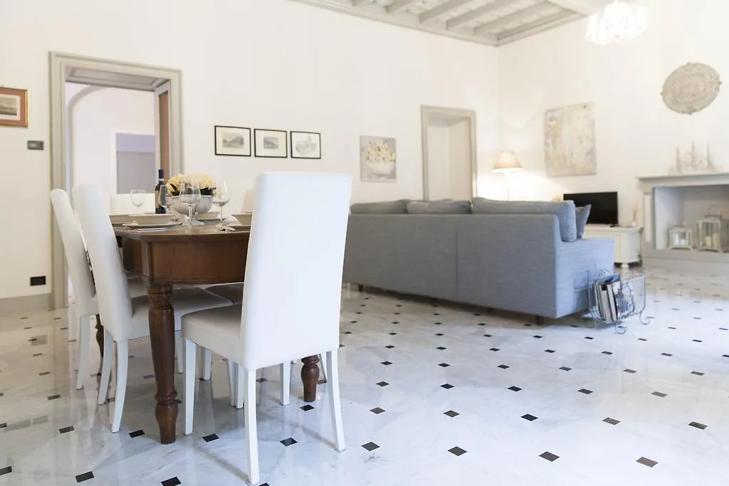 The Como Secret Garden Apartment 0*,