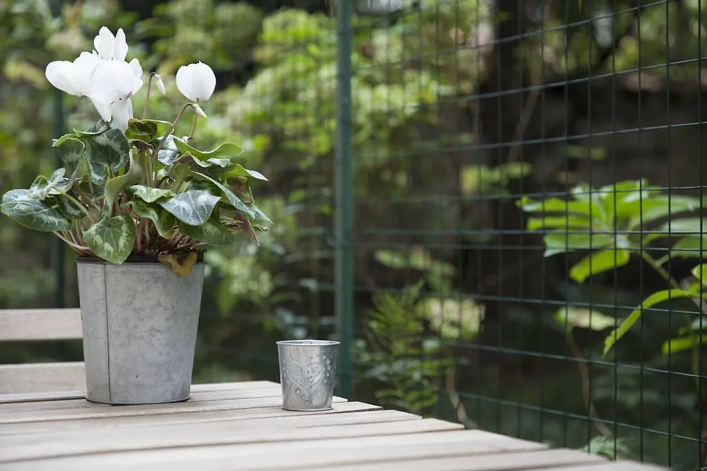 The Como Secret Garden Apartment